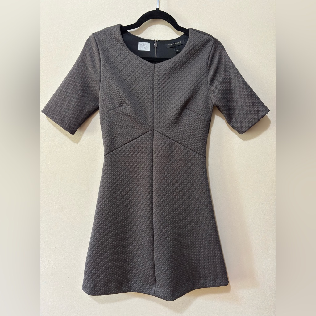 Banana Republic Textured Short Sleeve Mini Dress In Charcoal Gray